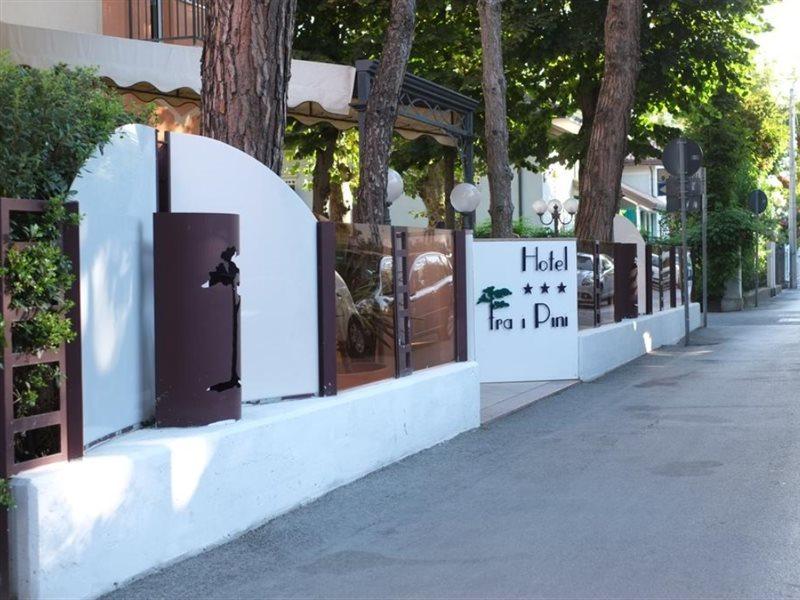 Hotel Fra I Pini 리미니 외부 사진