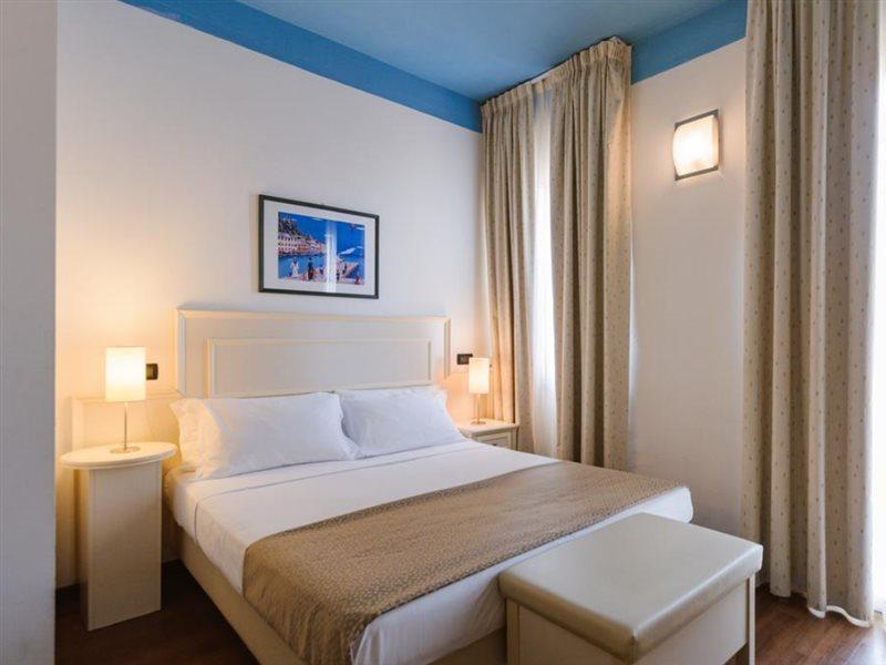Hotel Fra I Pini 리미니 외부 사진
