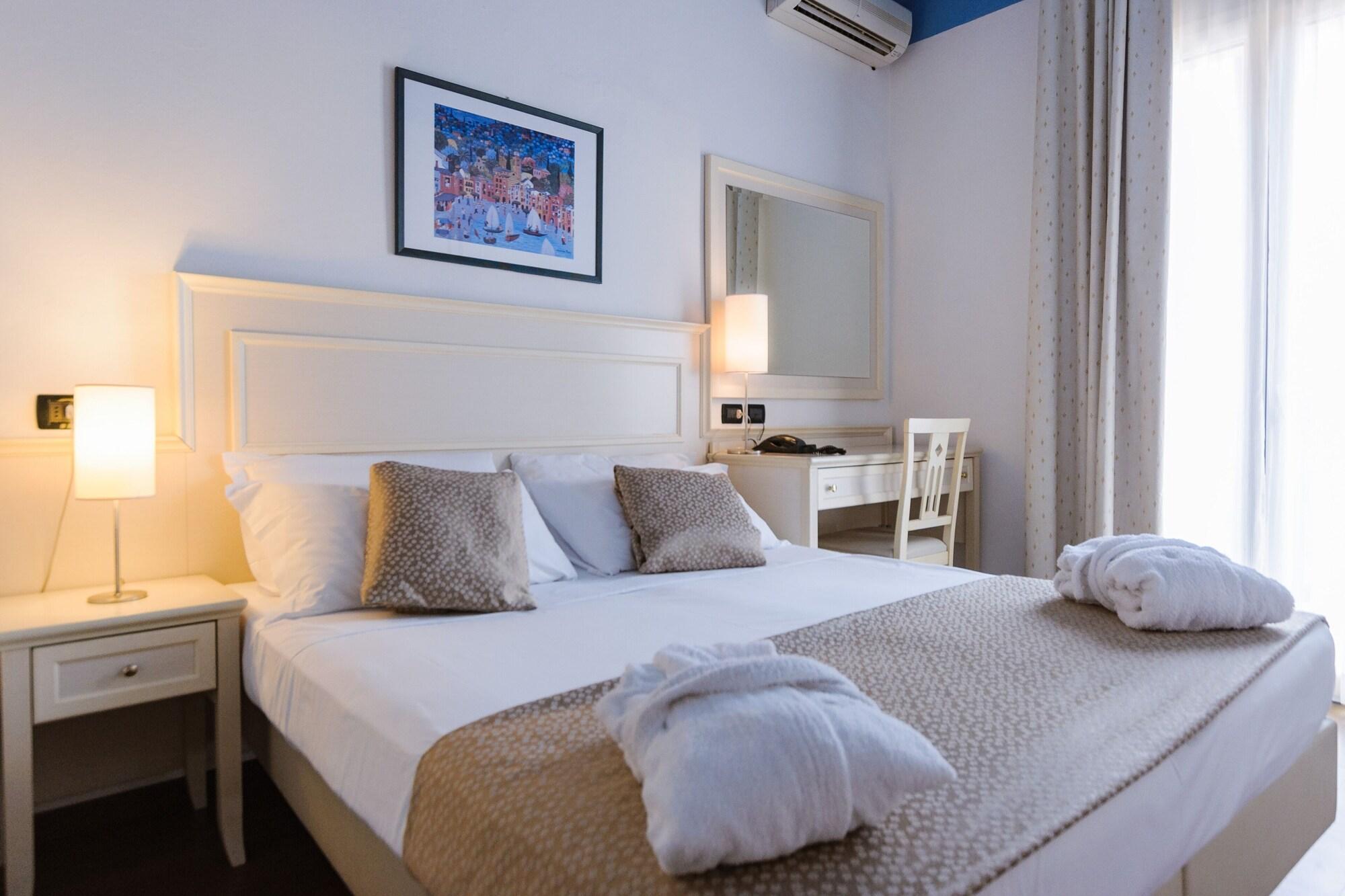 Hotel Fra I Pini 리미니 외부 사진