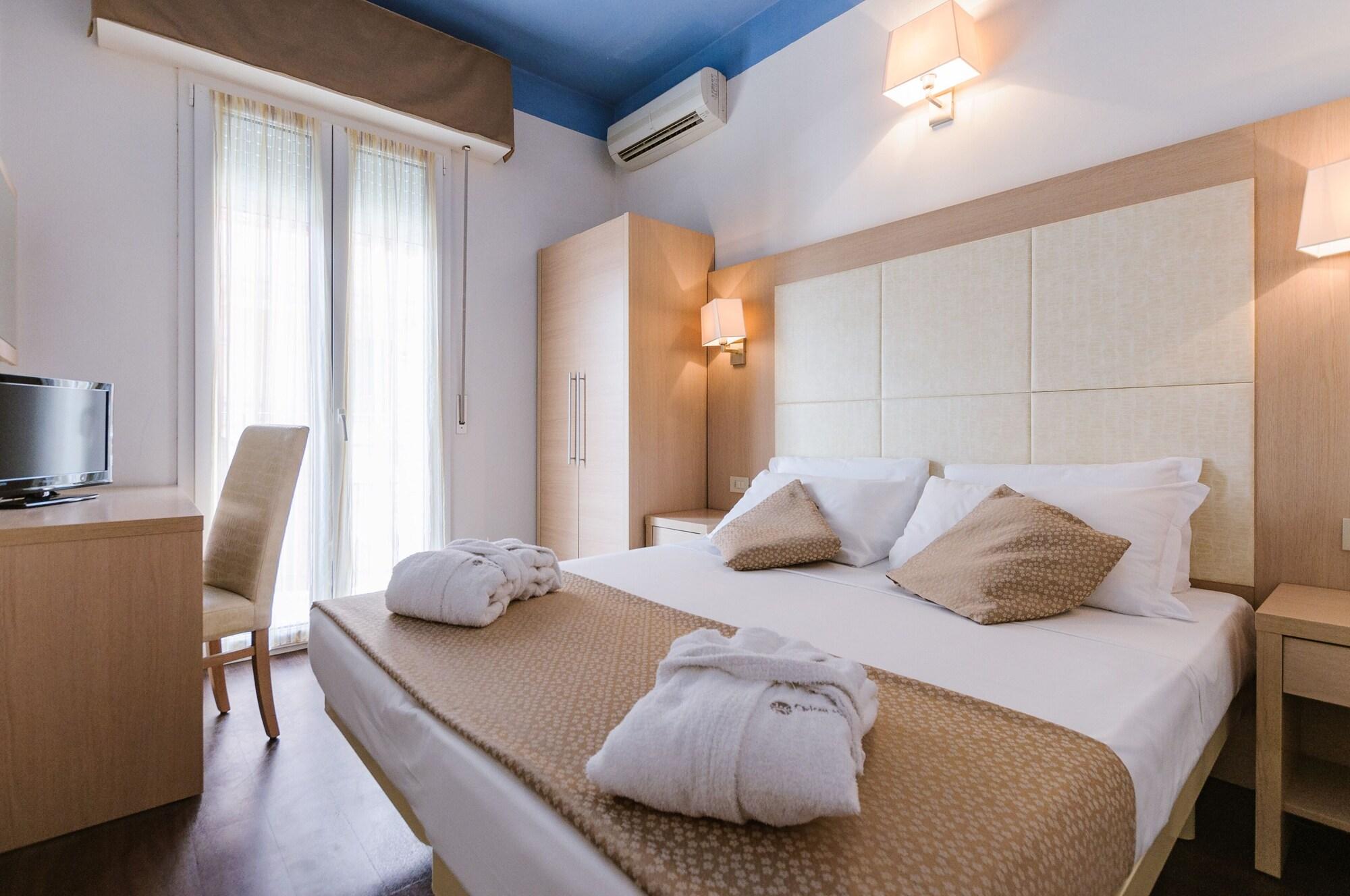 Hotel Fra I Pini 리미니 외부 사진
