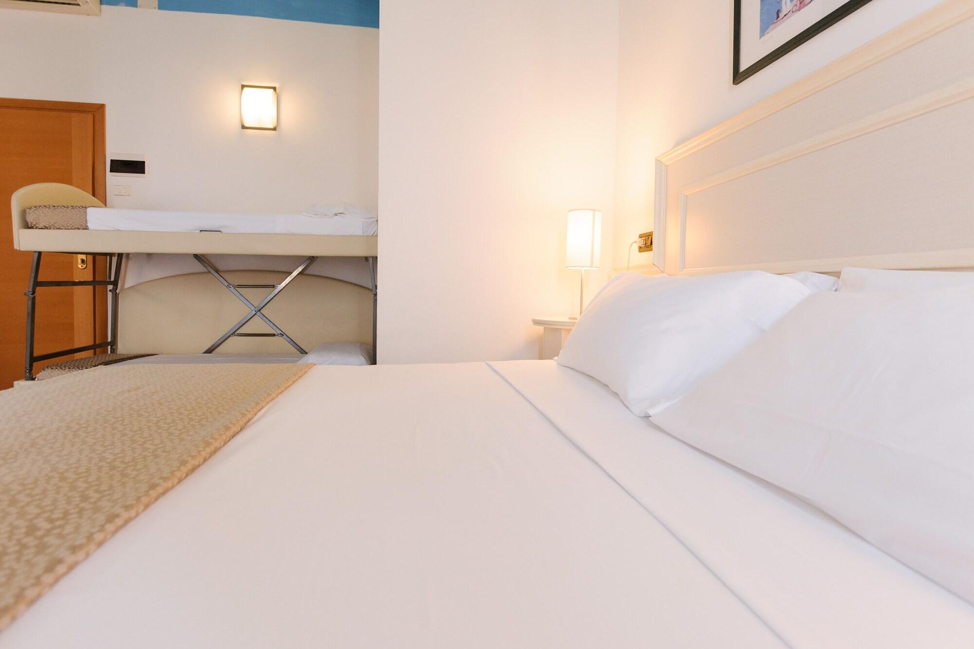 Hotel Fra I Pini 리미니 외부 사진