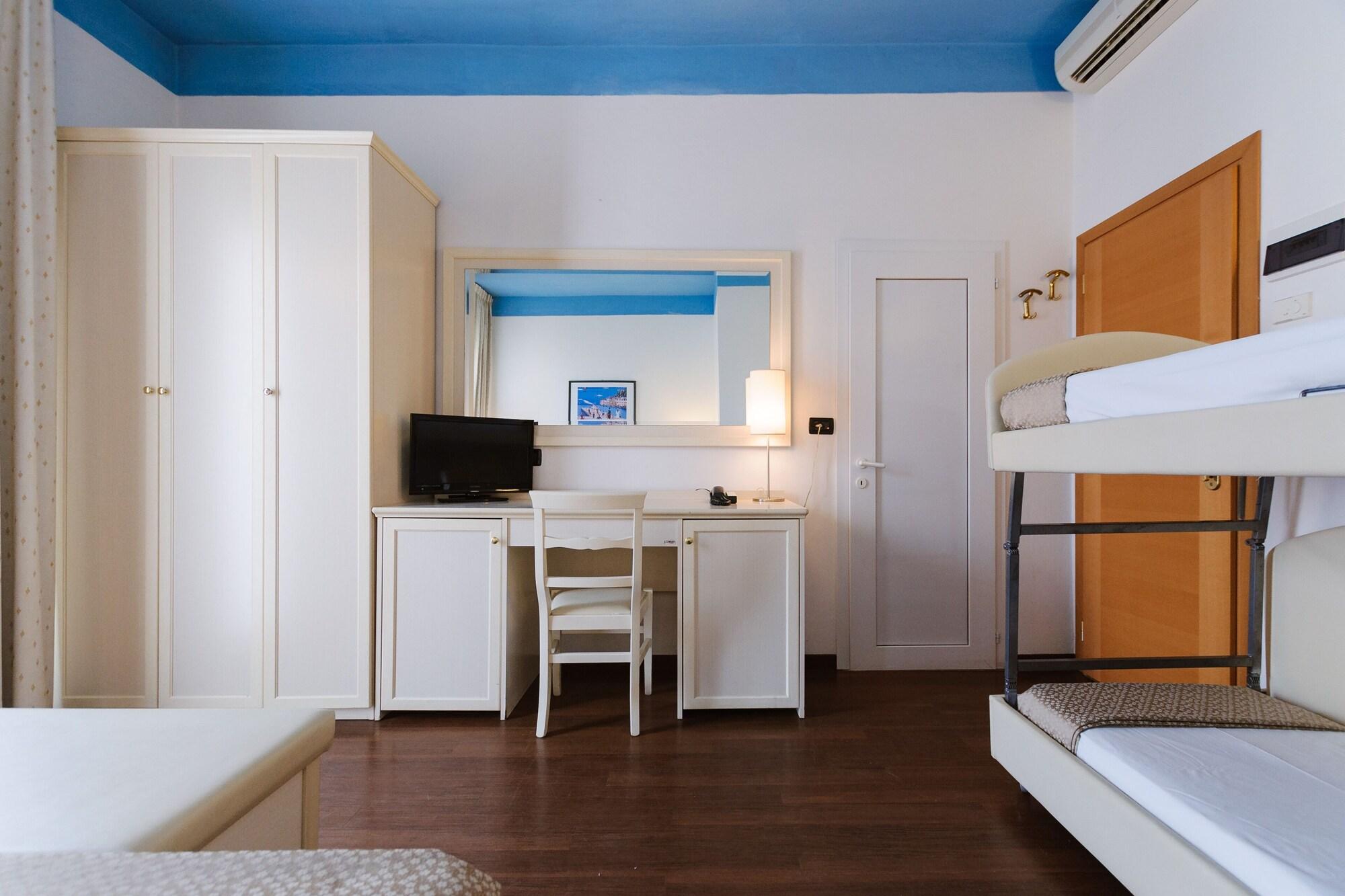 Hotel Fra I Pini 리미니 외부 사진