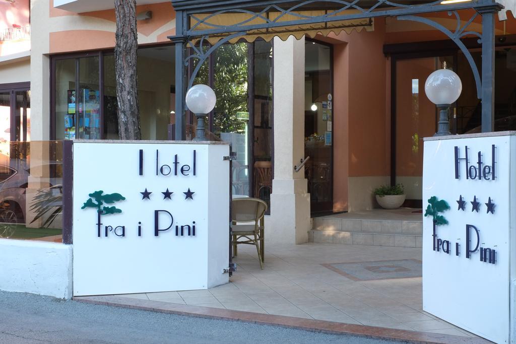 Hotel Fra I Pini 리미니 외부 사진