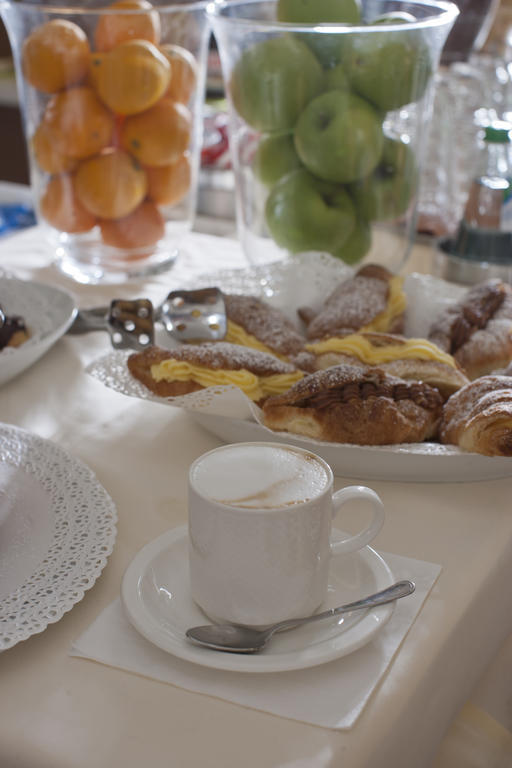 Hotel Fra I Pini 리미니 외부 사진