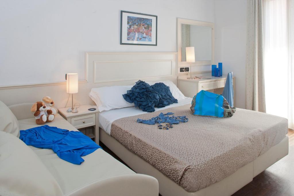 Hotel Fra I Pini 리미니 객실 사진