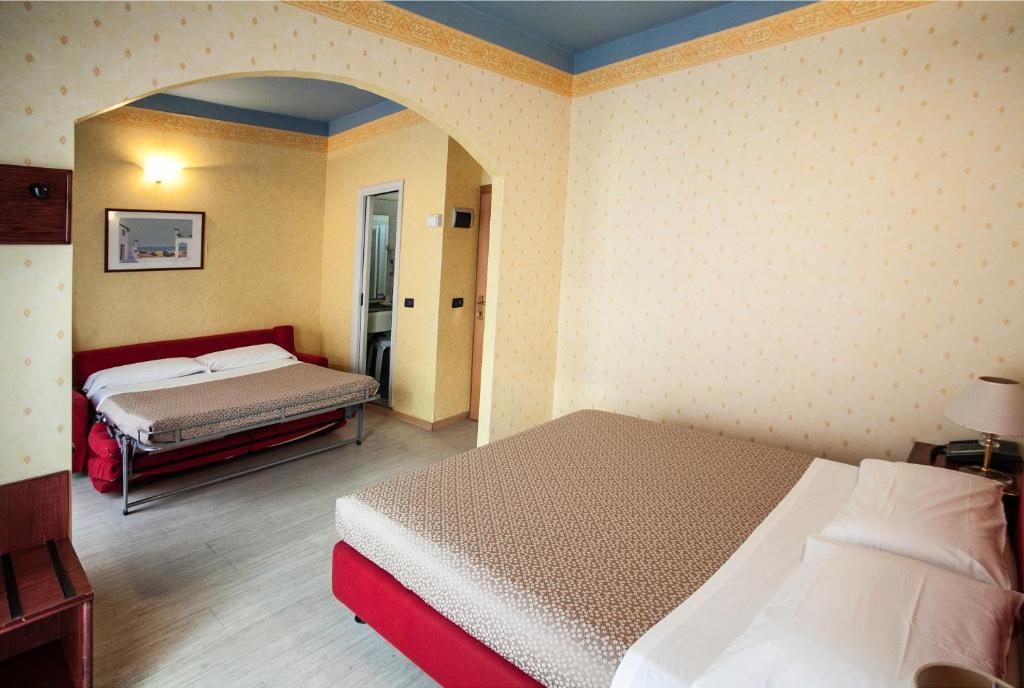 Hotel Fra I Pini 리미니 외부 사진