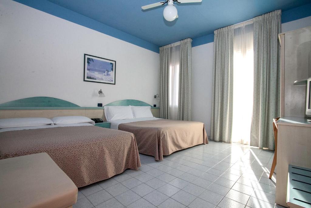 Hotel Fra I Pini 리미니 외부 사진